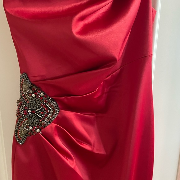Red, one shoulder cocktail dress. Eliza J. Size 8. Like new/ perfect condition. - Picture 1 of 4